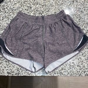 Lululemon Hotty Hot 4” Low Rise Shorts